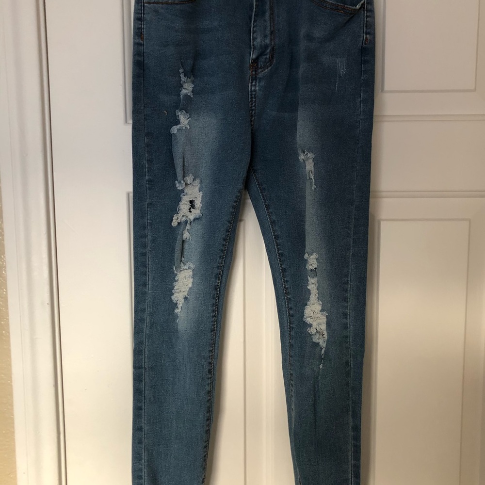 Distressed Faded Skinny Jeans - Picture 7 of 7
